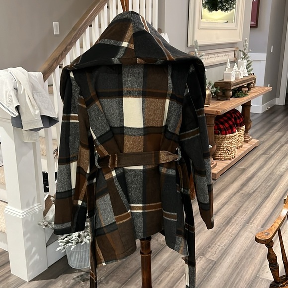 Plaid Belted Women's Coat - Brown and Gray - Picture 3 of 4